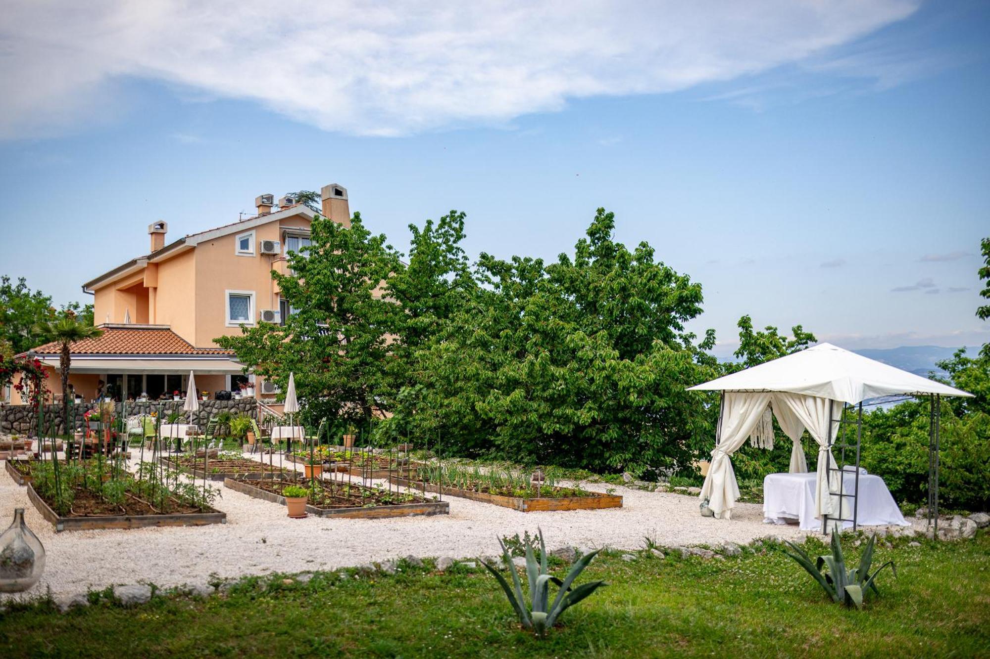 Villa Nada Lovran Luaran gambar